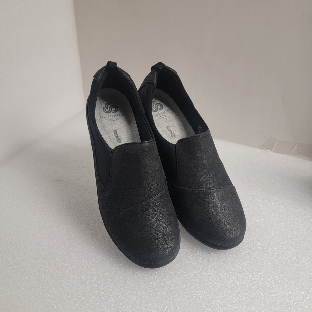 Cloudsteppers by Clarks Black Women's Loafers - Picture 6 of 6